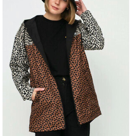 Vans Jackets & Blazers - 🎉HP 🎉NWT! Vans reversible jacket!